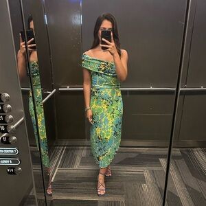 One33 Social Dress